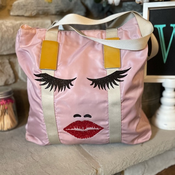 Prada Handbags - Prada 💯 authentic large tote